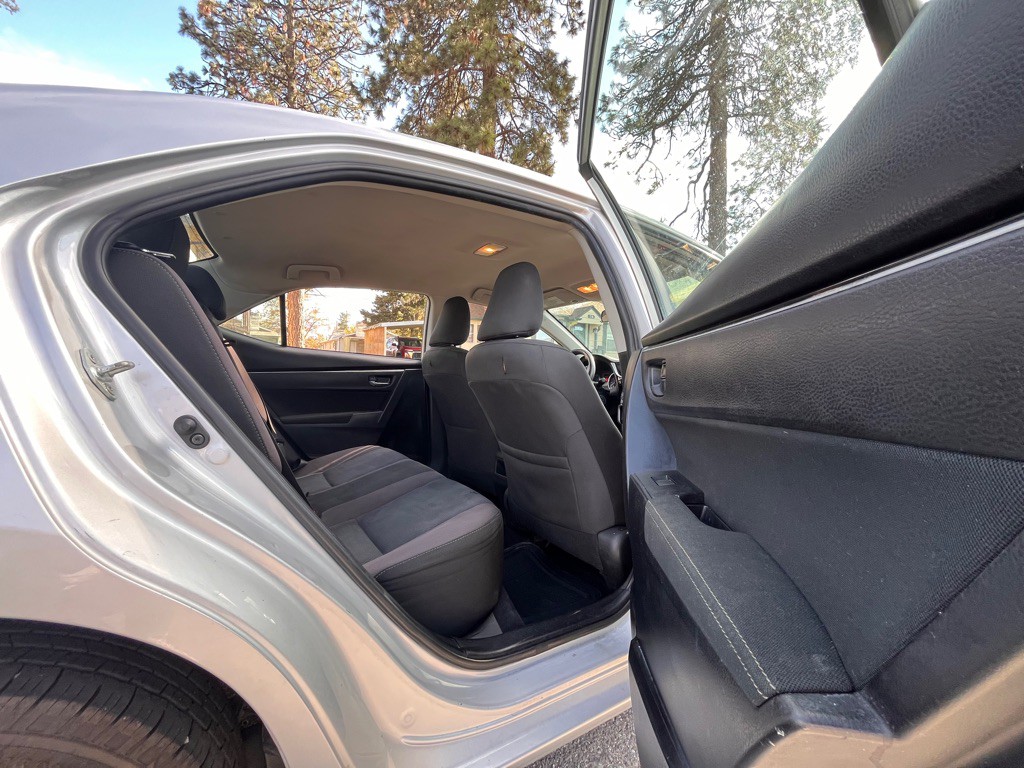 2018 Toyota Corolla Image 32