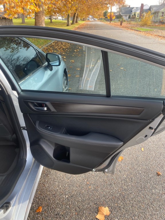 2017 Subaru Legacy Image 14