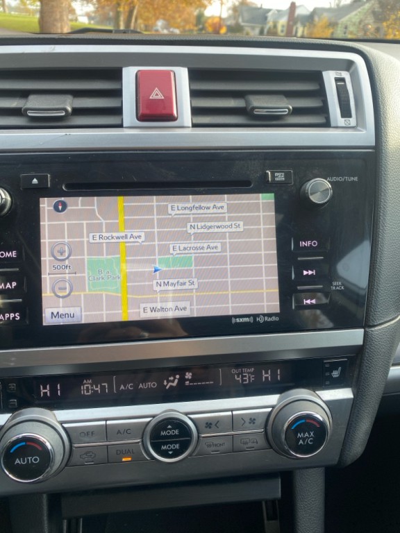 2017 Subaru Legacy Image 18