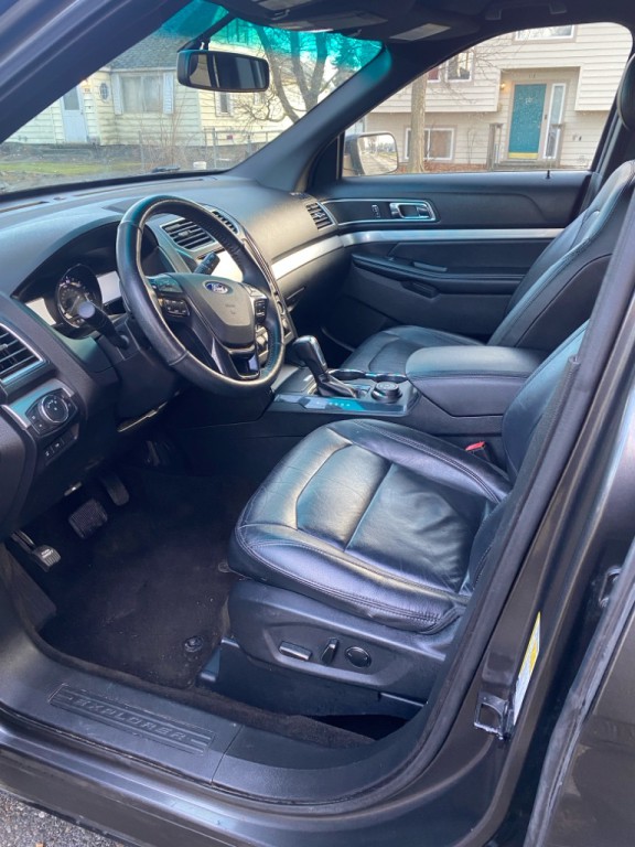 2016 Ford Explorer Image 5