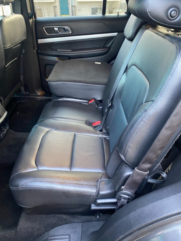 2016 Ford Explorer Image 10