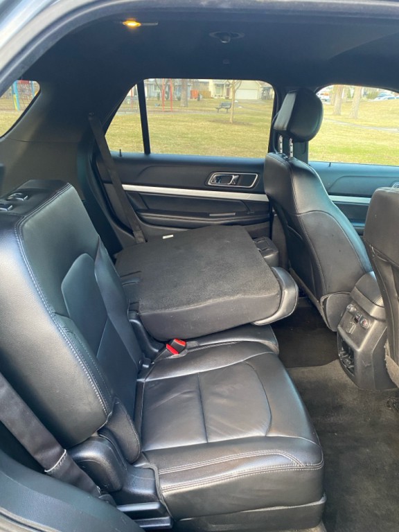 2016 Ford Explorer Image 18