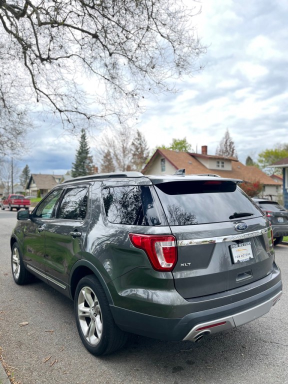 2016 Ford Explorer Image 7