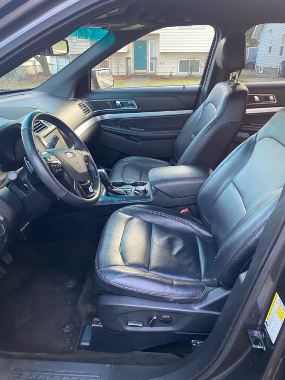 2016 Ford Explorer Image 17