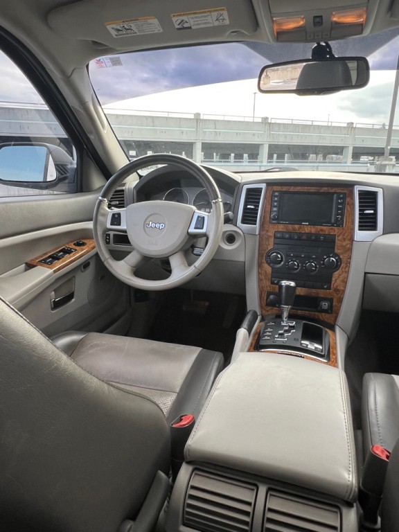 2008 Jeep Grand Cherokee Image 28