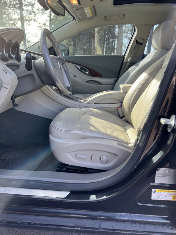 2012 Buick Lacrosse Image 10