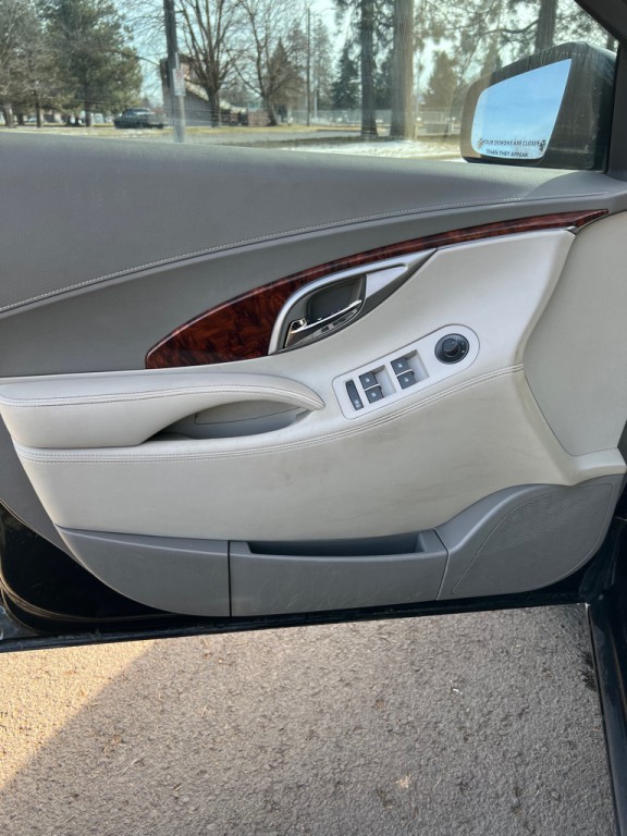 2012 Buick Lacrosse Image 11