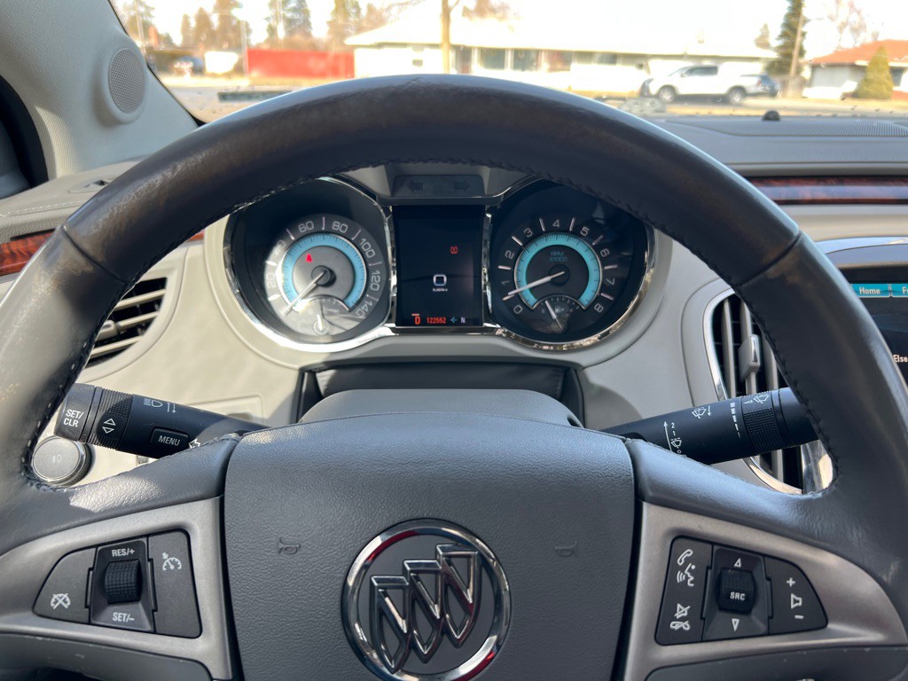 2012 Buick Lacrosse Image 24