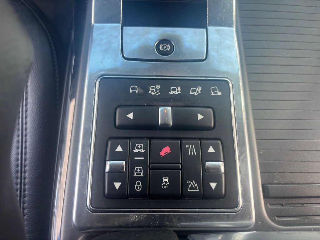 2013 Land Rover Range Rover Sport Image 14