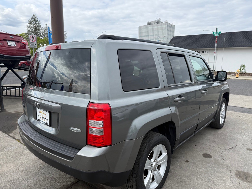 2012 Jeep Patriot Image 11