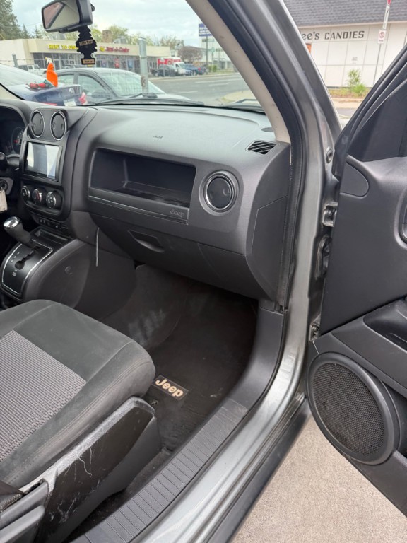 2012 Jeep Patriot Image 14