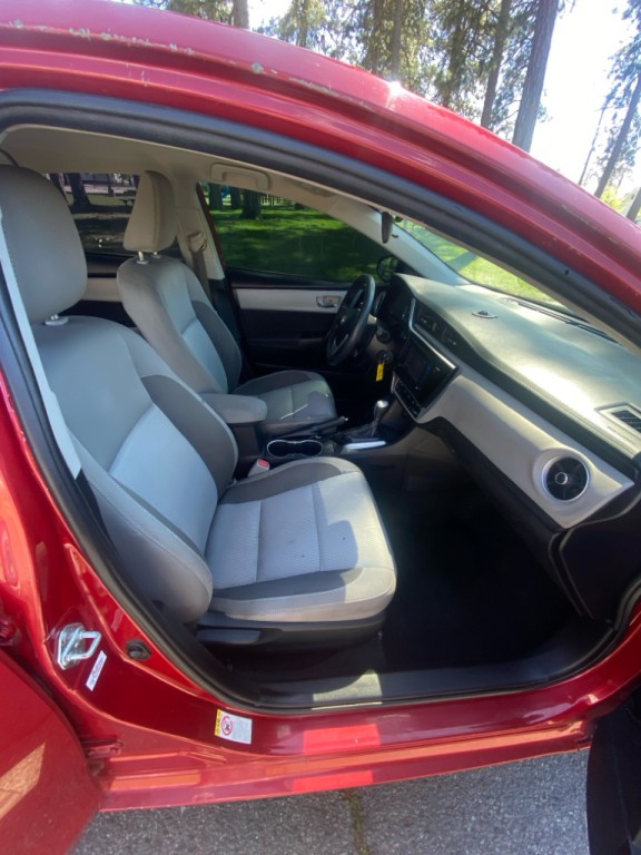 2017 Toyota Corolla Image 16