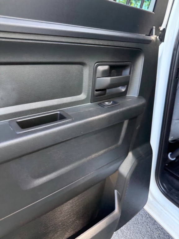 2014 RAM 1500 Image 12