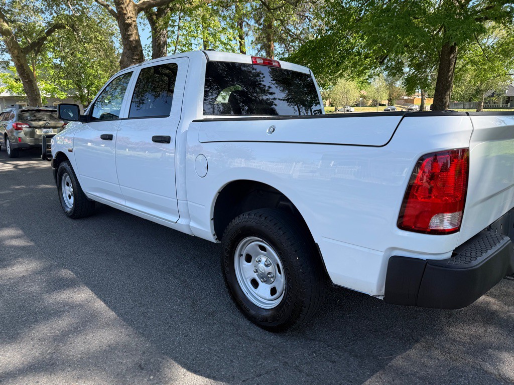 2014 RAM 1500 Image 25