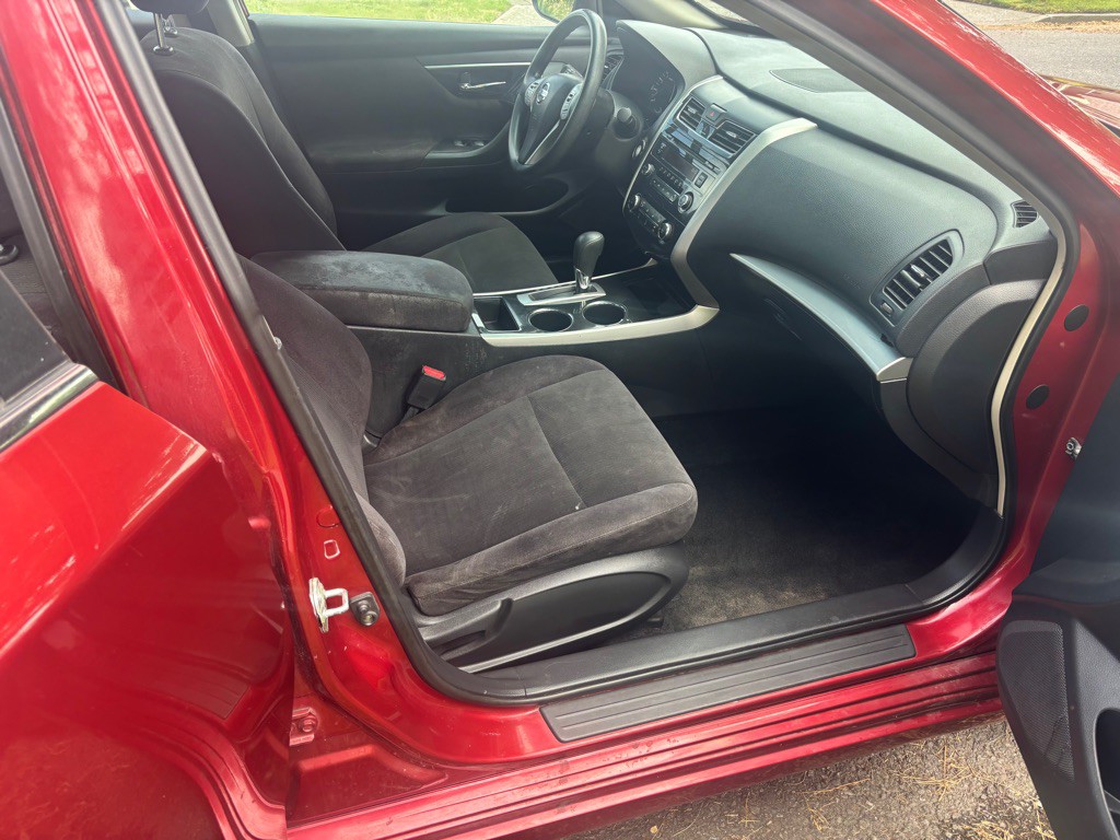 2013 Nissan Altima Image 12