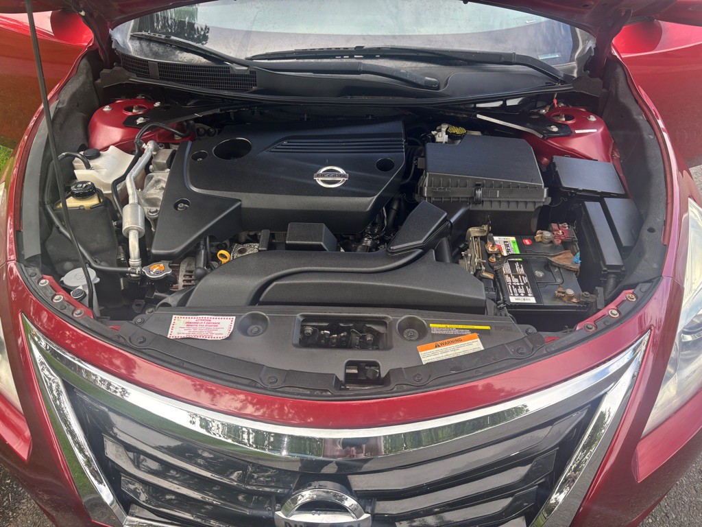 2013 Nissan Altima Image 17