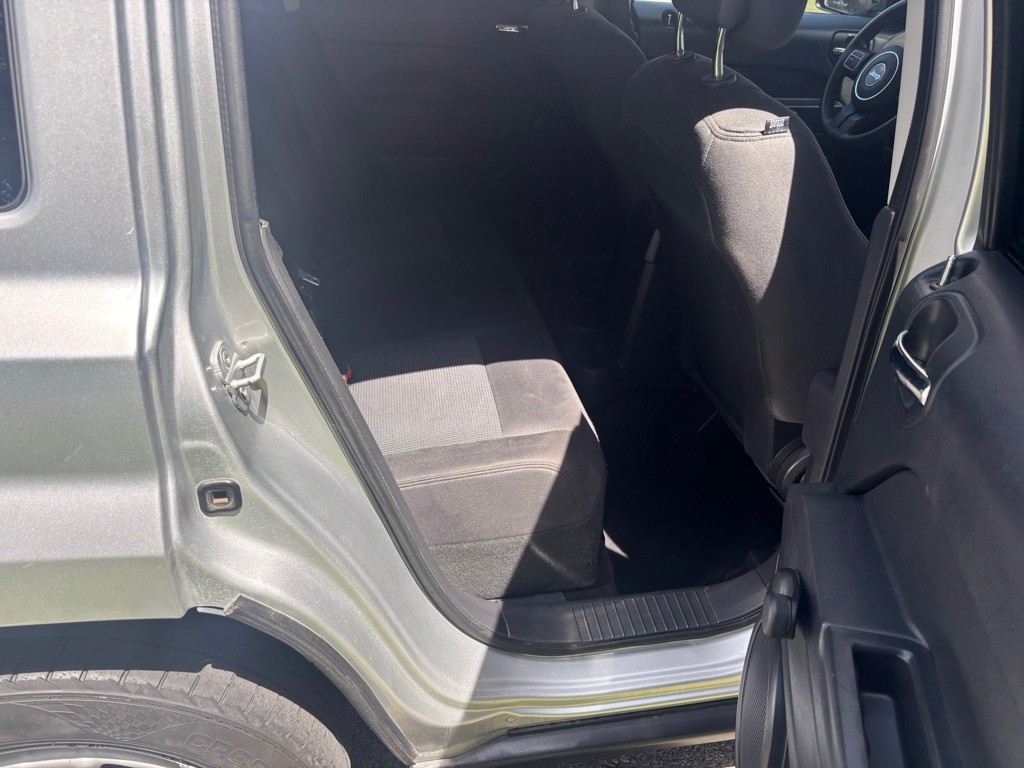 2014 Jeep Patriot Image 16