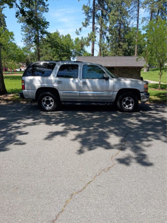 2005 GMC Yukon Image 4