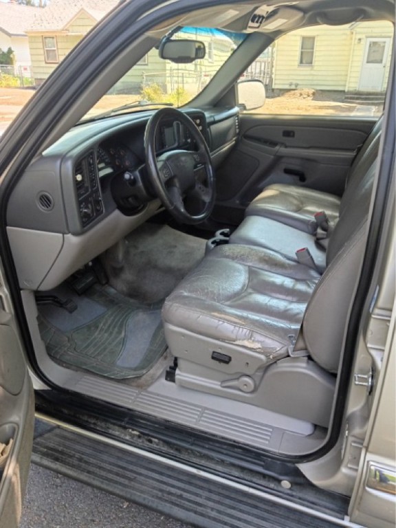 2005 GMC Yukon Image 8