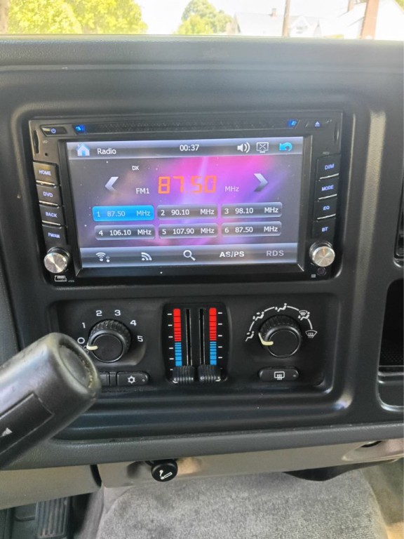 2005 GMC Yukon Image 20