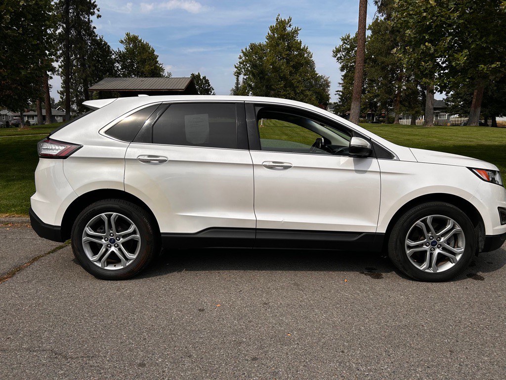 2017 Ford Edge Image 3