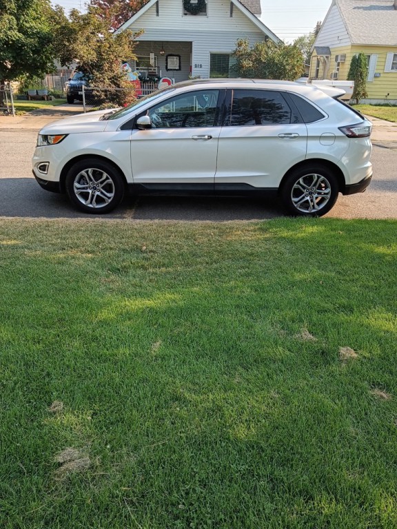 2017 Ford Edge Image 11