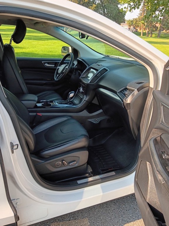 2017 Ford Edge Image 14