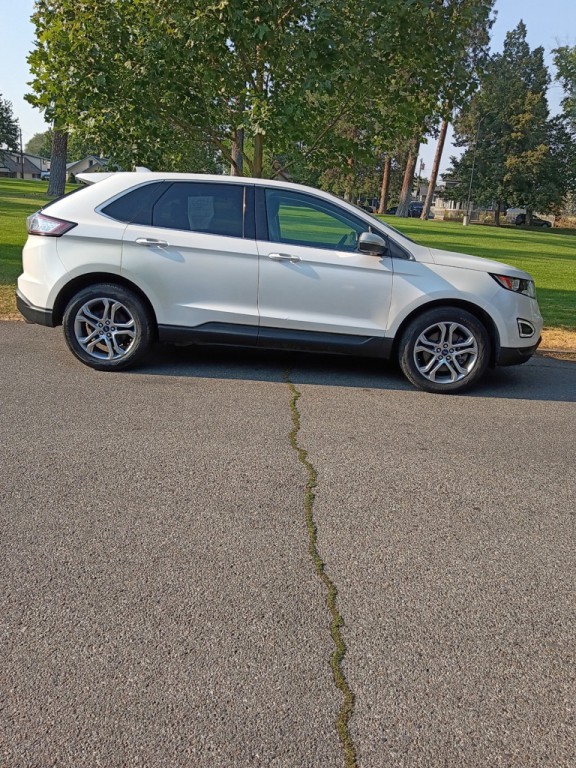 2017 Ford Edge Image 23