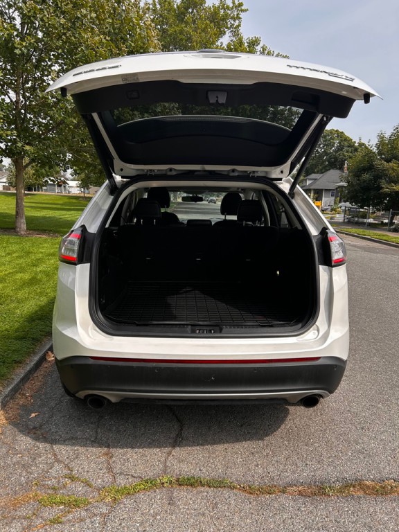2017 Ford Edge Image 25