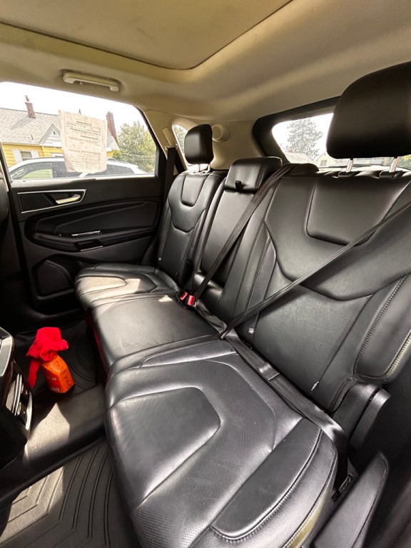 2017 Ford Edge Image 29