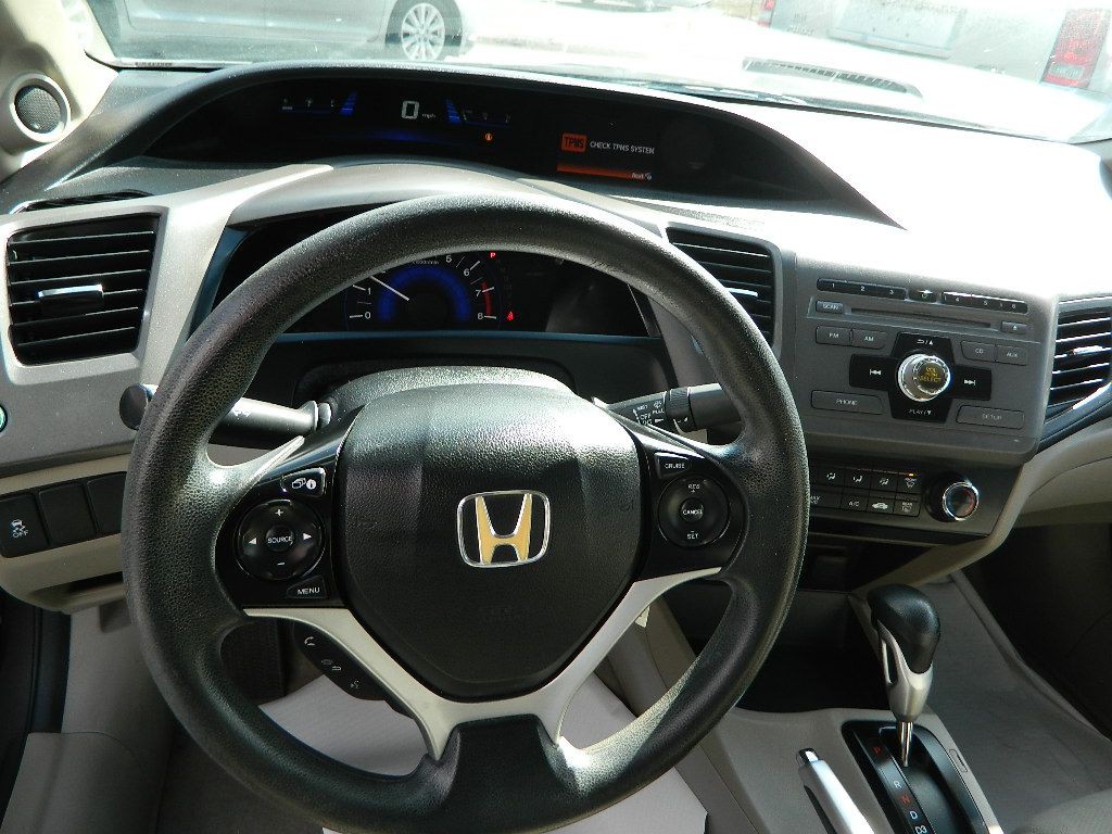 2012 Honda Civic Image 9