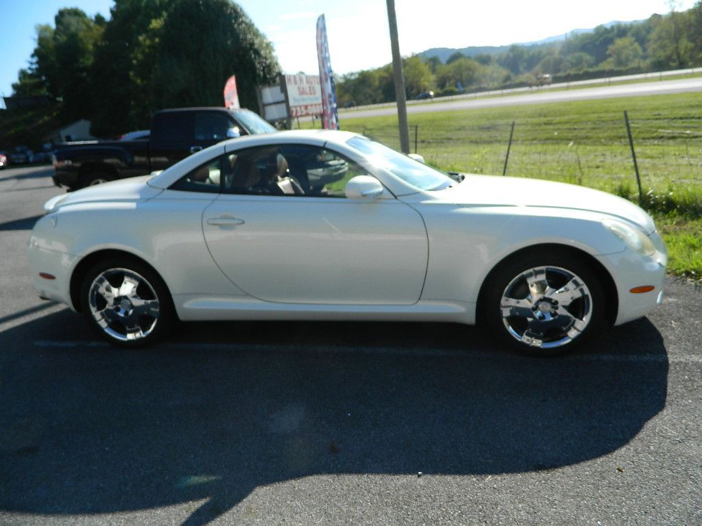 2005 Lexus SC 430 Image 2