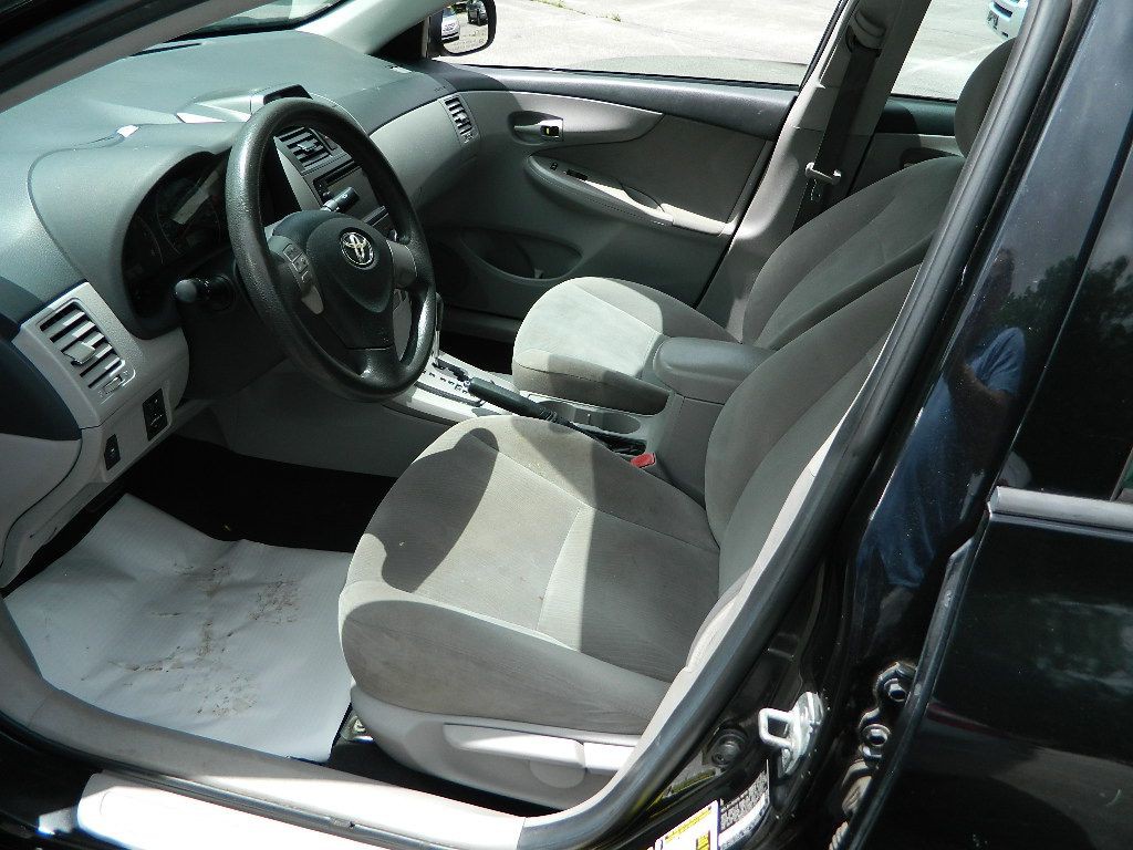 2012 Toyota Corolla Image 8