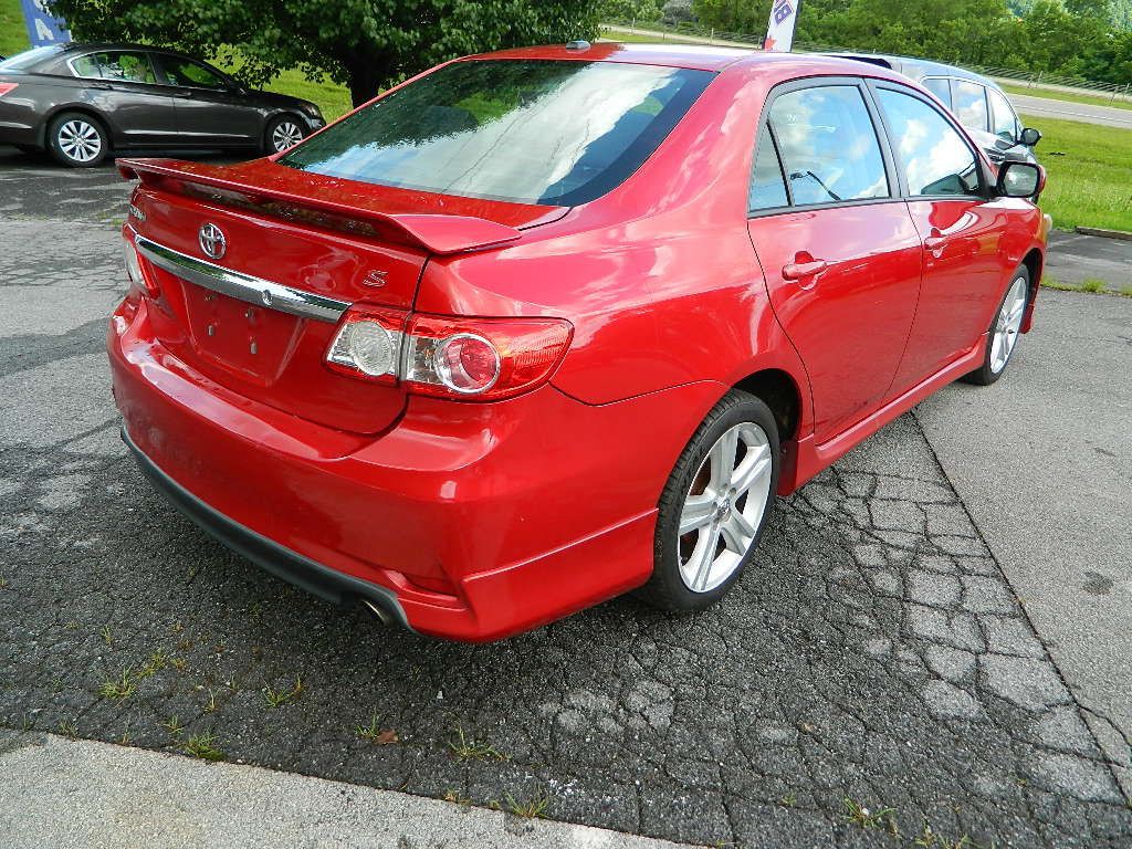 2013 Toyota Corolla Image 3
