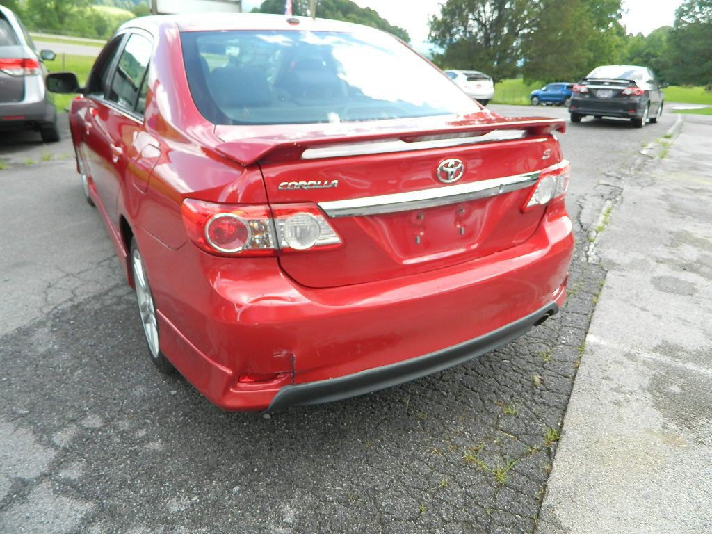 2013 Toyota Corolla Image 4