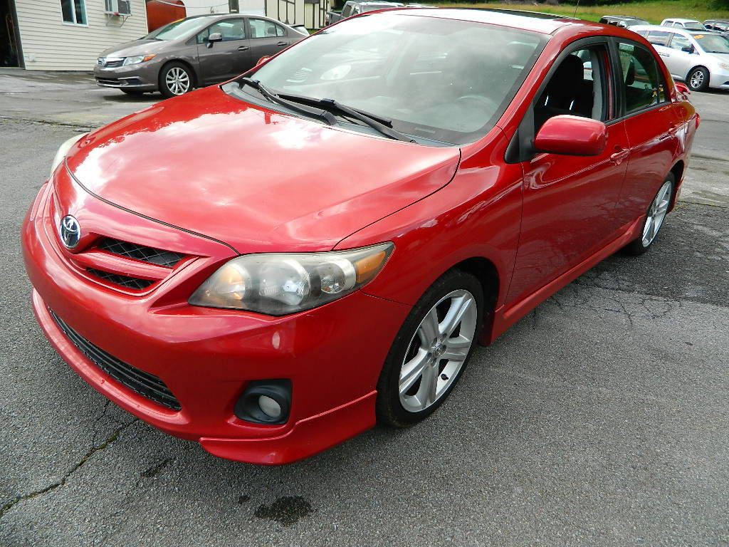 2013 Toyota Corolla Image 6