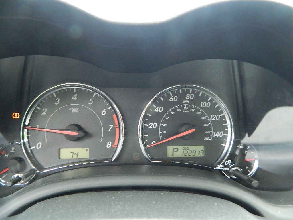 2013 Toyota Corolla Image 11