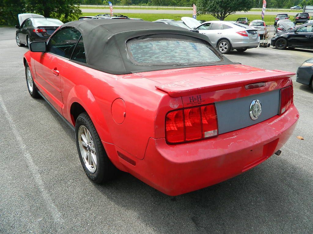 2007 Ford Mustang Image 4