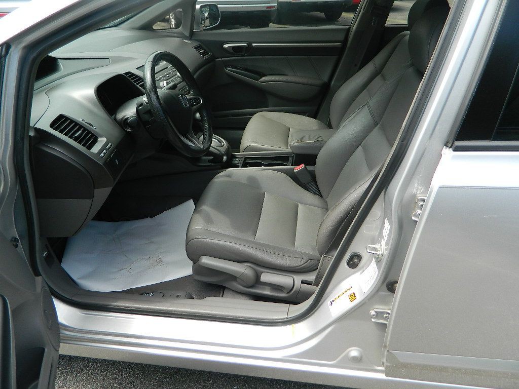 2010 Honda Civic Image 8
