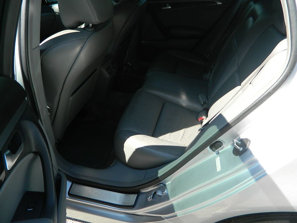 2004 Acura TL Image 6
