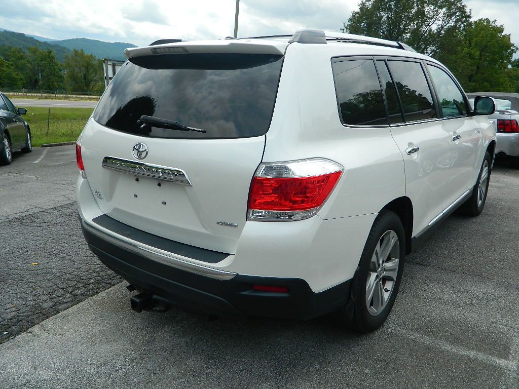 2011 Toyota Highlander Image 3