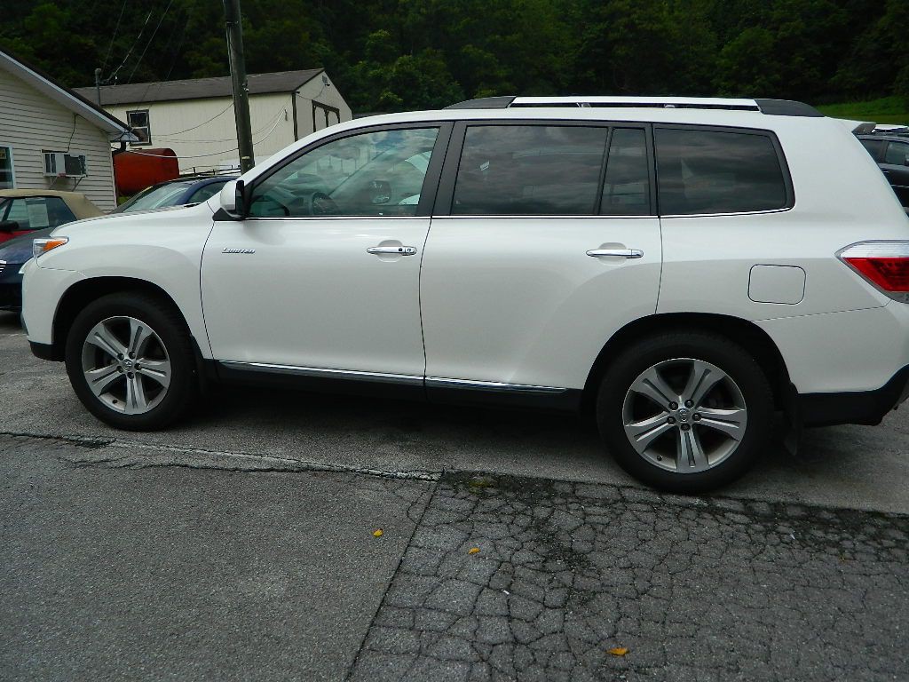 2011 Toyota Highlander Image 5