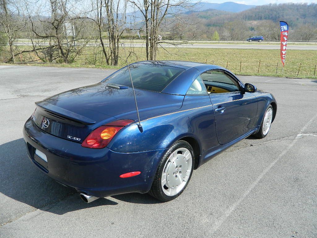 2003 Lexus SC Image 3