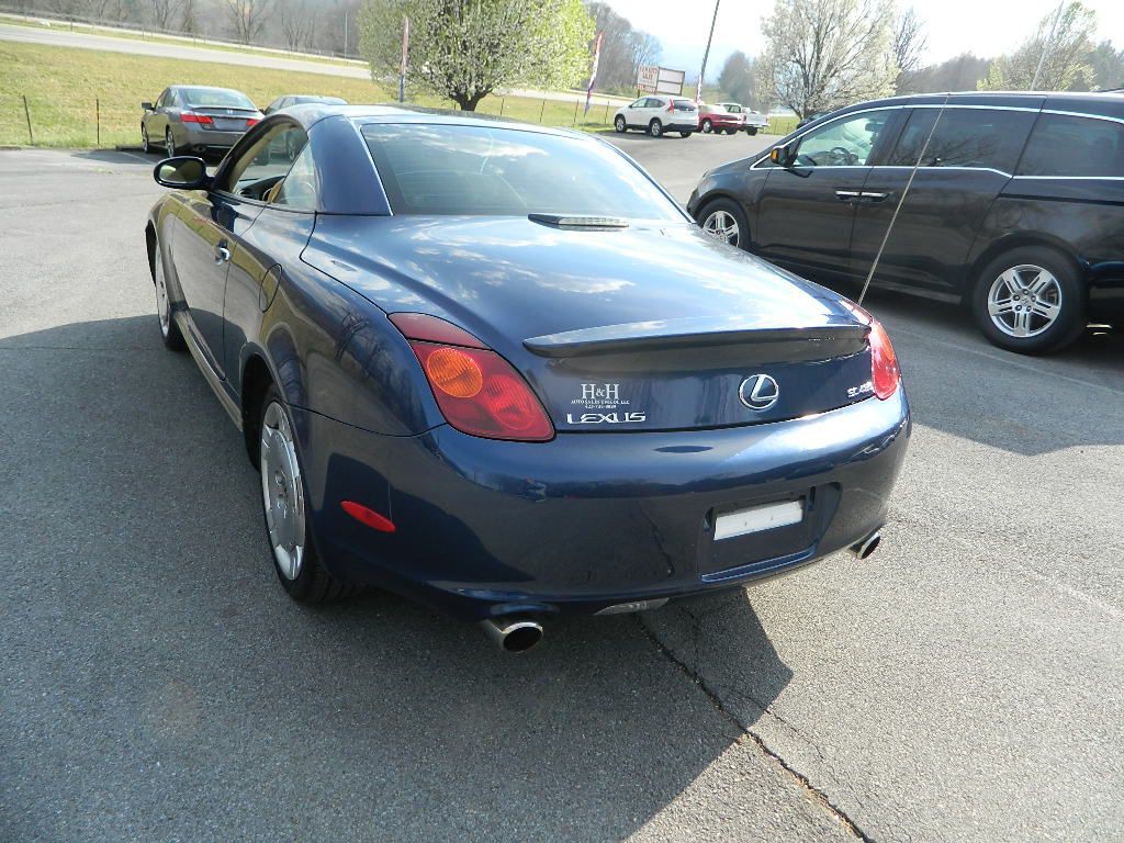 2003 Lexus SC Image 4