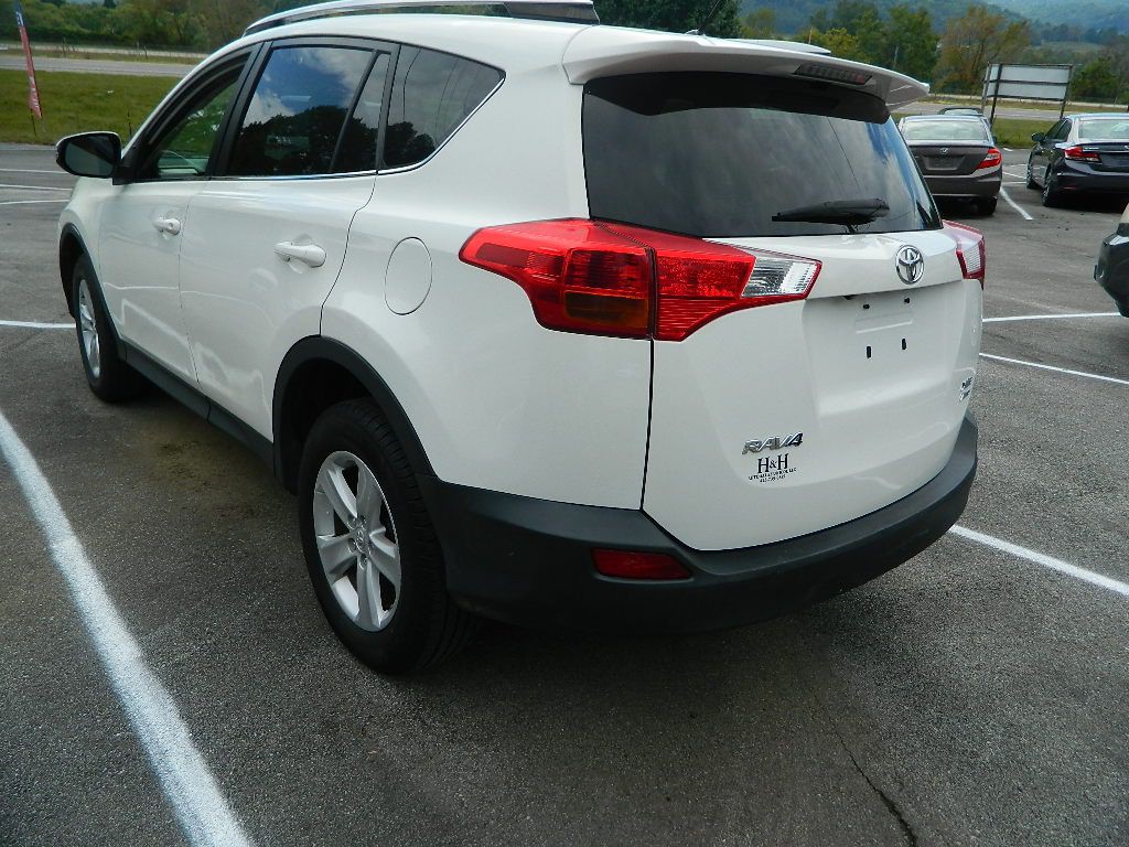 2013 Toyota Rav4 Image 4