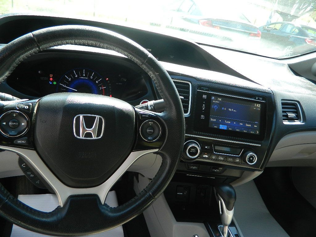 2015 Honda Civic Image 9