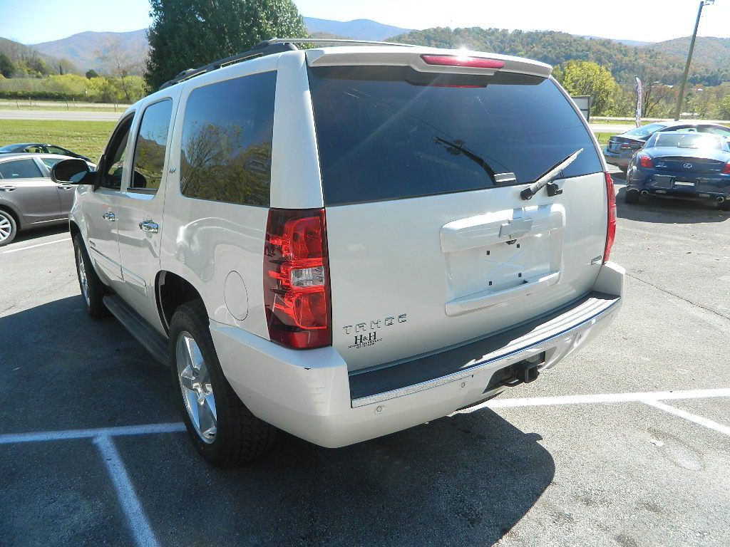 2009 Chevrolet Tahoe Image 4