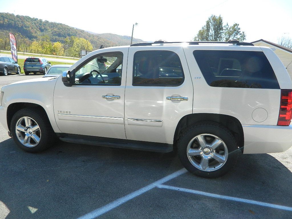 2009 Chevrolet Tahoe Image 5
