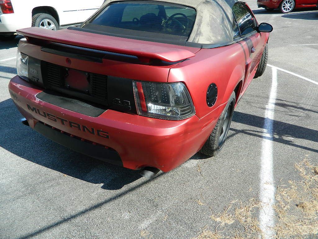 2002 Ford Mustang Image 4