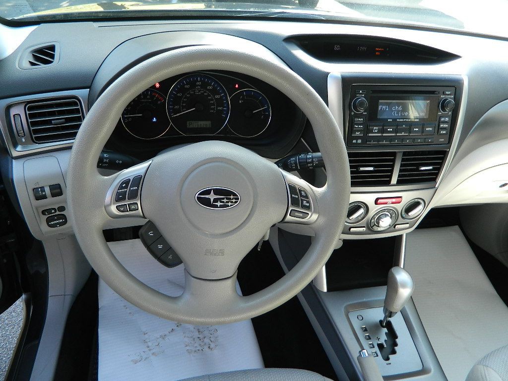 2012 Subaru Forester Image 9
